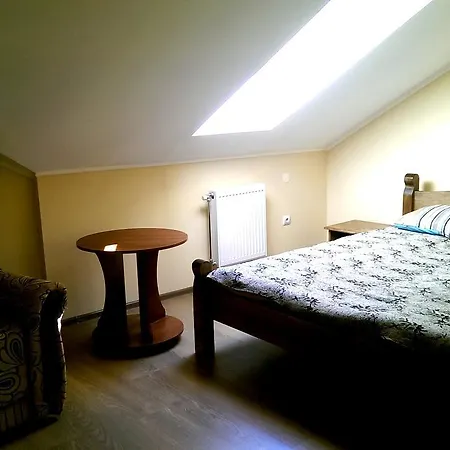 Hostel Mini-hotel Na Pidgradskiy *